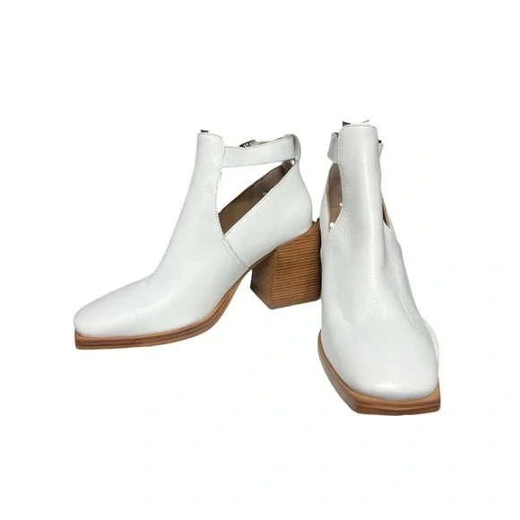 🌻NEW NWOT Free People Brady White Leather Buckle Booties Size 10 - Picture 8 of 12